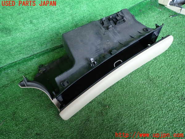 2UPJ-9241577516]ソアラ(JZZ31)グローブボックス1 中古_2