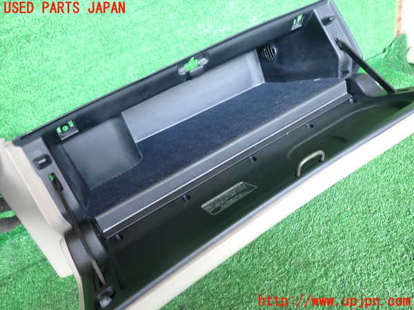 2UPJ-9241577516]ソアラ(JZZ31)グローブボックス1 中古_3