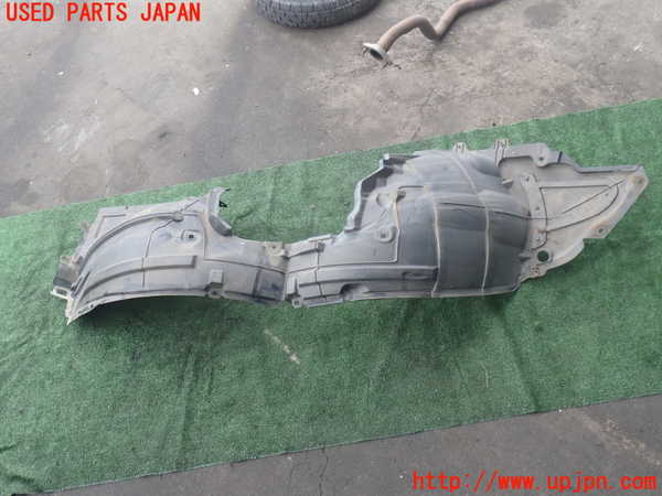 2UPJ-9241581090]シルフィ(TB17)右前フェンダーライナー 中古_2