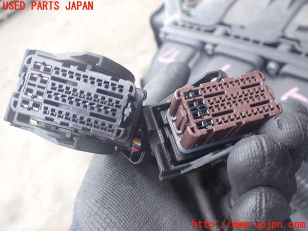 2UPJ-9241582010]シルフィ(TB17)エンジン MRA8DE 中古_3