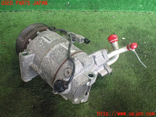 2UPJ-9241586025]シルフィ(TB17)エアコンコンプレッサー 中古_2