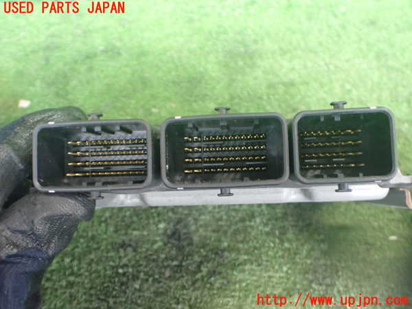 2UPJ-9241586110]シルフィ(TB17)エンジンコンピューター 中古_2