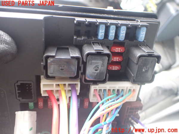 2UPJ-9241586742]シルフィ(TB17)ヒューズボックス2 中古　（エンジンルーム 助手席側）_3