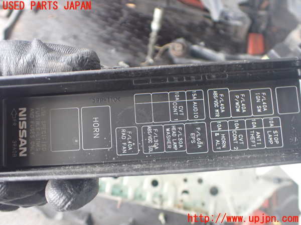 2UPJ-9241586743]シルフィ(TB17)ヒューズボックス3 中古　（エンジンルーム 助手席側）_2