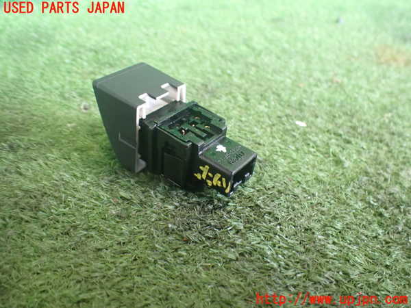 2UPJ-9241586290]シルフィ(TB17)ハザードスイッチ 中古_2