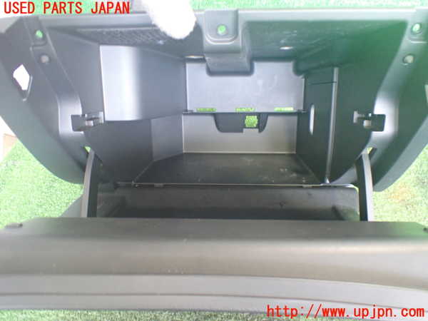 2UPJ-9241587516]シルフィ(TB17)グローブボックス1 中古_2