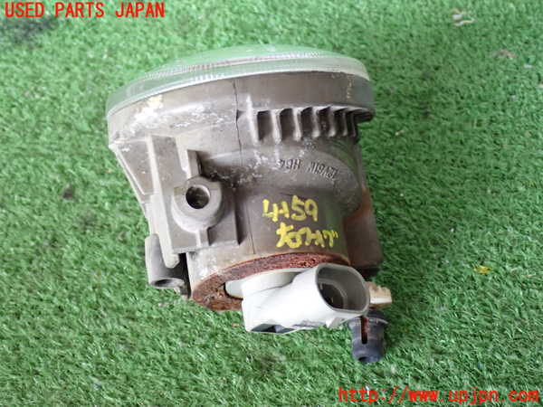 2UPJ-9241591180]ハイエースバン200系(KDH200V)右フォグ 中古_2
