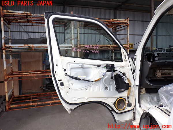 2UPJ-9241591260]ハイエースバン200系(KDH200V)左前ドア 中古 ASAHI M2H3 43R-00033_5