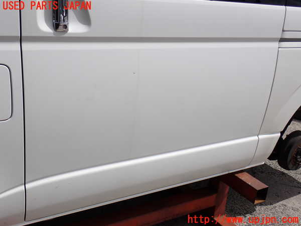2UPJ-9241591320]ハイエースバン200系(KDH200V)左後ドア 中古 ASAHI M2L3 43R-007953_3