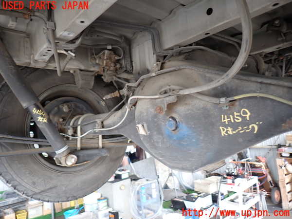 2UPJ-9241594400]ハイエースバン200系(KDH200V)リアデフホーシング 中古_2