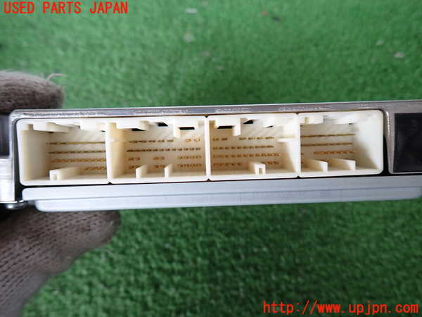 2UPJ-9241596110]ハイエースバン200系(KDH200V)エンジンコンピューター 中古_2