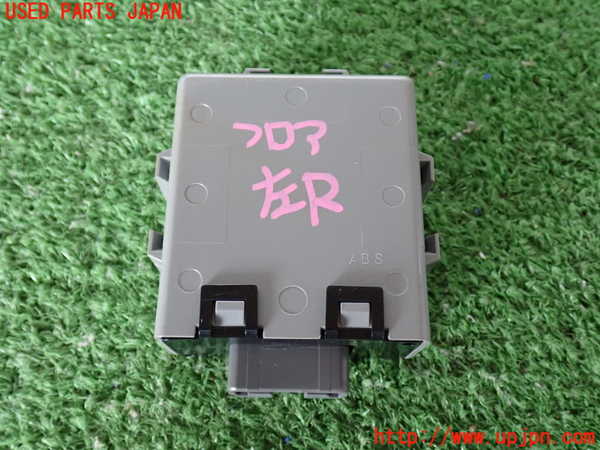 2UPJ-9241596150]ハイエースバン200系(KDH200V)コンピューター5 中古 85918-26170_3