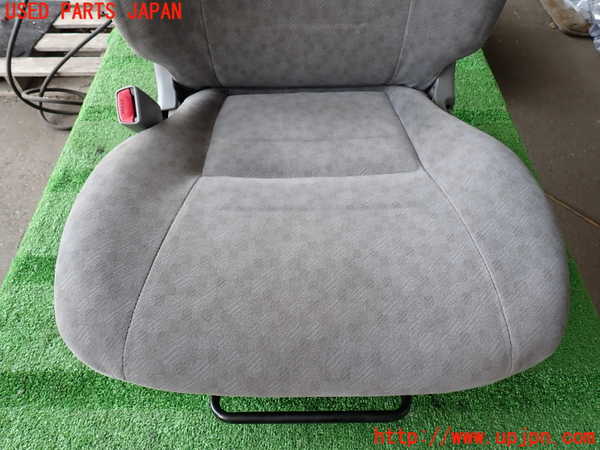 2UPJ-9241597065]ハイエースバン200系(KDH200V)助手席シート 中古_2