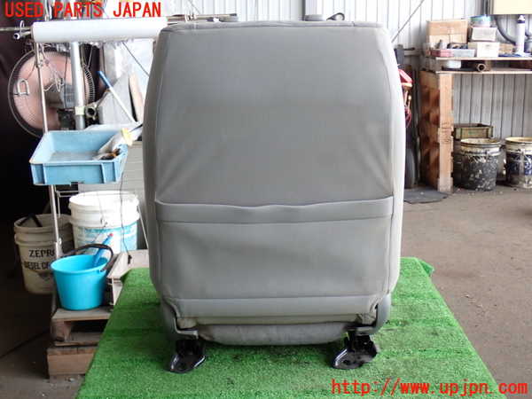 2UPJ-9241597065]ハイエースバン200系(KDH200V)助手席シート 中古_4