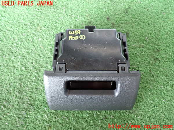 2UPJ-9241597821]ハイエースバン200系(KDH200V)灰皿1 中古_3