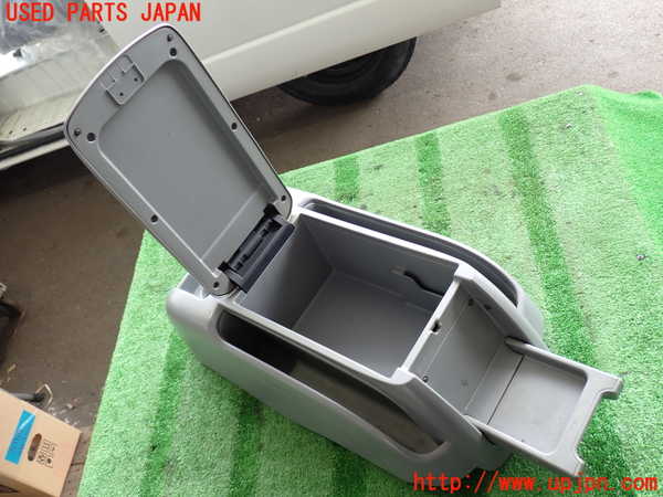 2UPJ-9241597540]ハイエースバン200系(KDH200V)センターコンソール ジャンク_2
