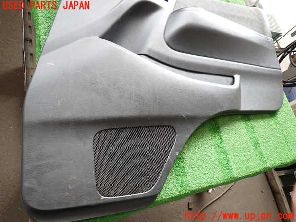 2UPJ-9241591234]ハイエースバン200系(KDH200V)右前ドア内張り 中古_2