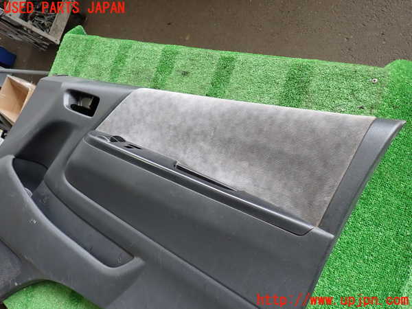 2UPJ-9241591234]ハイエースバン200系(KDH200V)右前ドア内張り 中古_3
