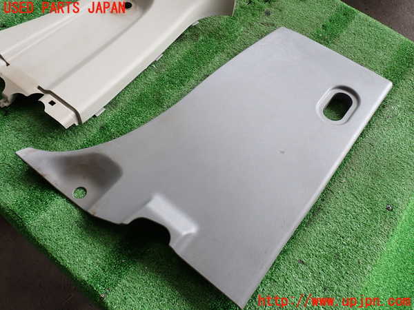 2UPJ-9241597665]ハイエースバン200系(KDH200V)右センターピラートリム 中古_3