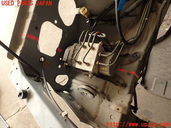 2UPJ-9241601042]フォレスター(SF5)コアサポート（カット） 中古_3