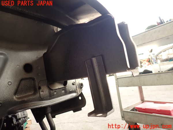 2UPJ-9241601614]フォレスター(SF5)リアバンパーホースメント 中古_3
