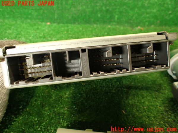 2UPJ-9241606110]フォレスター(SF5)エンジンコンピューター 中古_3