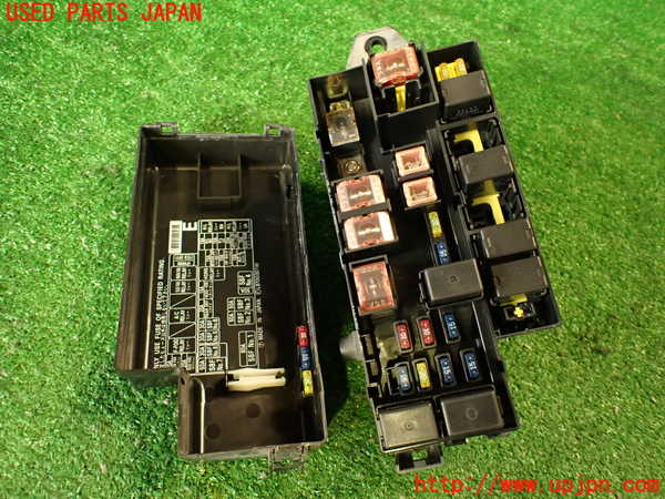 2UPJ-9241606741]フォレスター(SF5)ヒューズボックス1(EGルーム内助手席側) 中古_4