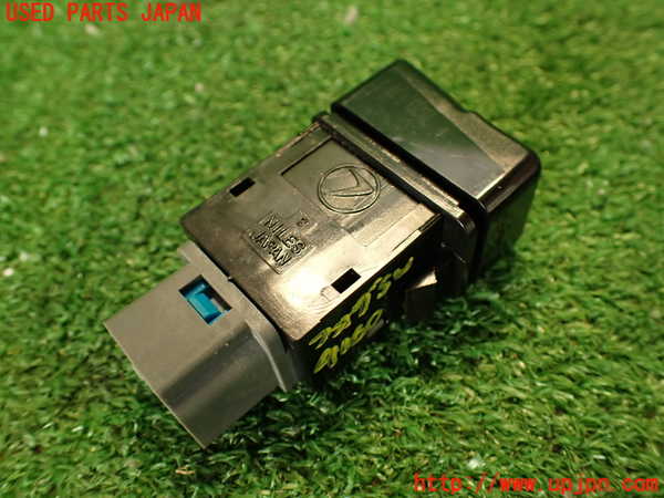 2UPJ-9241606295]フォレスター(SF5)フォグスイッチ 中古_3