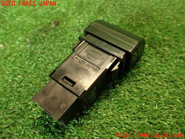 2UPJ-9241606300]フォレスター(SF5)デフォッガースイッチ 中古_3