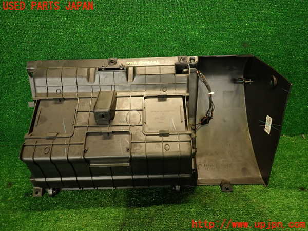 2UPJ-9241607516]フォレスター(SF5)グローブボックス1 中古_5