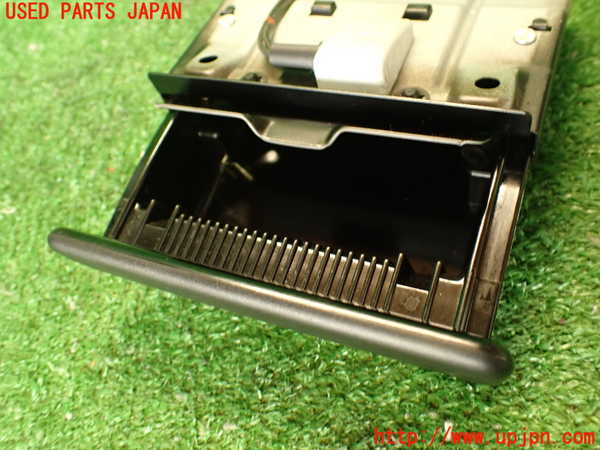 2UPJ-9241607821]フォレスター(SF5)灰皿1 中古_3