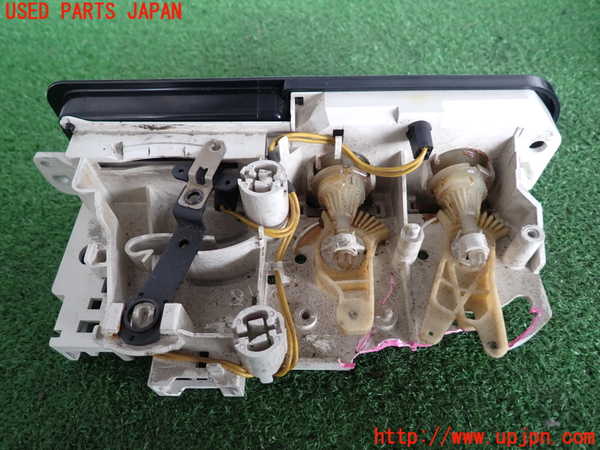 2UPJ-9241616066]スターレット(EP91)エアコンスイッチ1 中古　【ジャンク品】_3