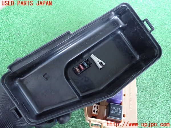2UPJ-9241616741]スターレット(EP91)ヒューズボックス1 中古　（エンジンルーム 助手席側）_4