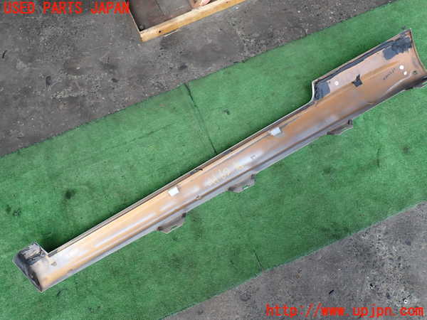 2UPJ-9241621390]VW シロッコR(13CDL)右サイドステップ 中古_5