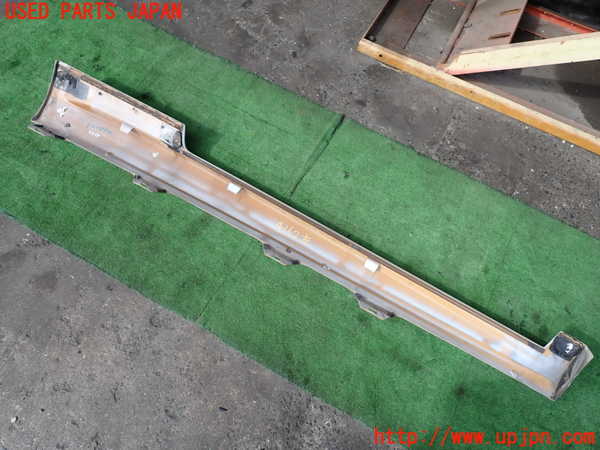 2UPJ-9241621392]VW シロッコR(13CDL)左サイドステップ 中古_5