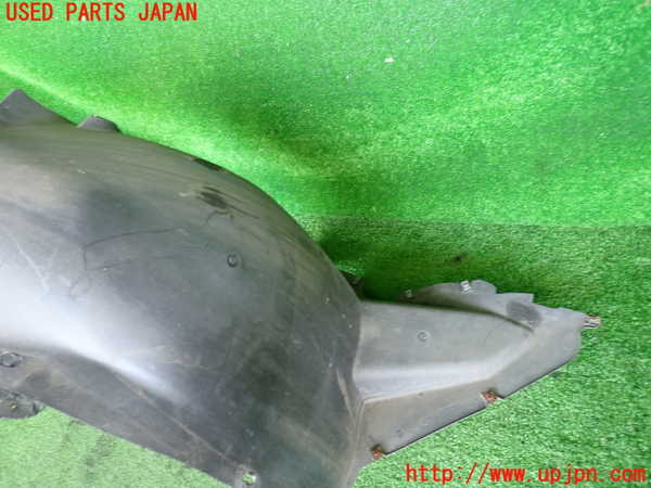 2UPJ-9241621090]VW シロッコR(13CDL)右前フェンダーライナー 中古_2