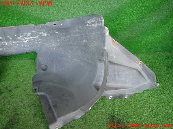 2UPJ-9241621090]VW シロッコR(13CDL)右前フェンダーライナー 中古_4