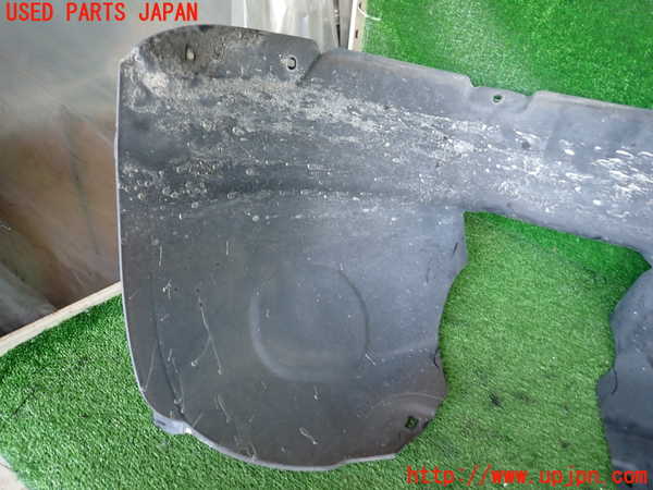 2UPJ-9241621090]VW シロッコR(13CDL)右前フェンダーライナー 中古_5