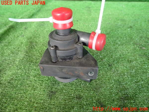 2UPJ-9241622110]VW シロッコR(13CDL)ウォーターポンプ 中古_2