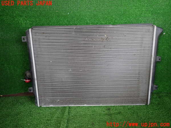 2UPJ-9241622321]VW シロッコR(13CDL)ラジエーター1 中古_3