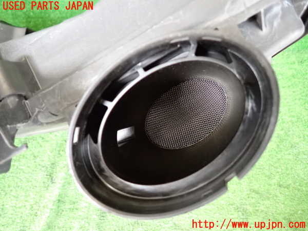 2UPJ-9241622560]VW シロッコR(13CDL)エアクリーナーボックス 中古_5