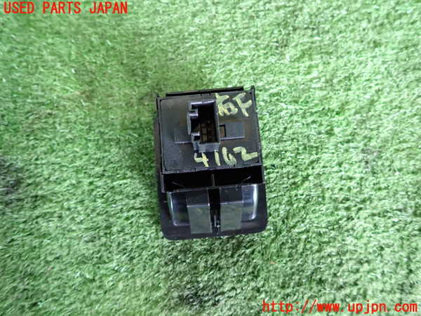 2UPJ-9241626240]VW シロッコR(13CDL)右パワーウィンドウスイッチ 中古_2