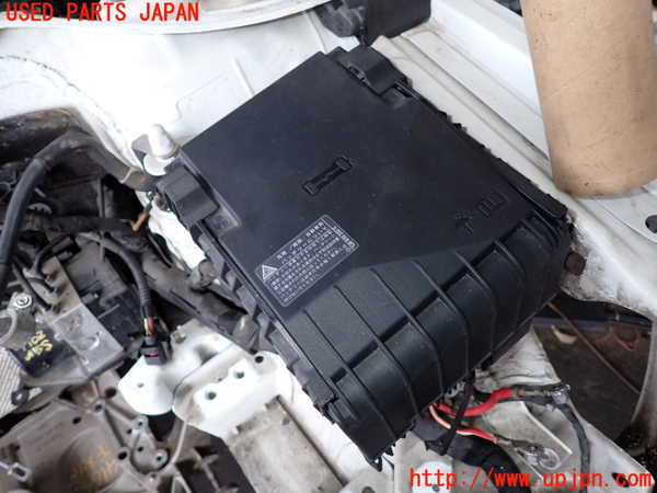 2UPJ-9241626741]VW シロッコR(13CDL)ヒューズボックス1 中古 (エンジンルーム 助手席側)_2