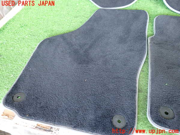 2UPJ-9241627800]VW シロッコR(13CDL)フロアマット 中古 (2列　4枚)_3