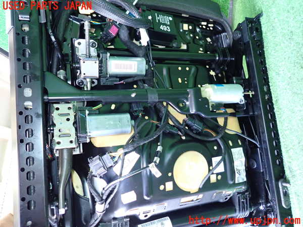 2UPJ-9241627035]VW シロッコR(13CDL)運転席シート 中古_5