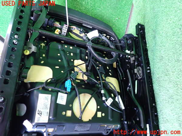 2UPJ-9241627065]VW シロッコR(13CDL)助手席シート 中古_5