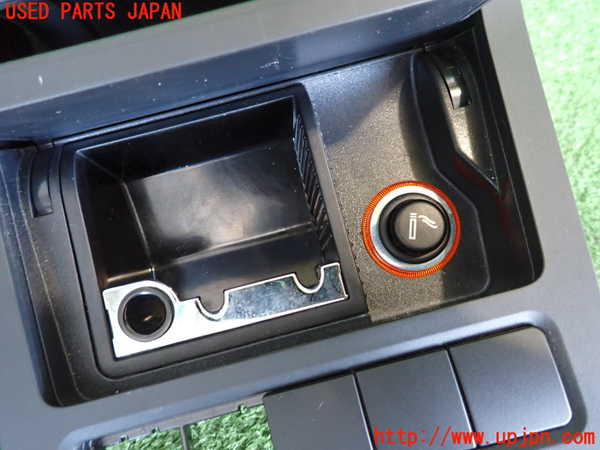 2UPJ-9241627821]VW シロッコR(13CDL)灰皿1 中古_3