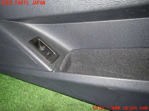 2UPJ-9241621234]VW シロッコR(13CDL)右ドア内張り 中古_5