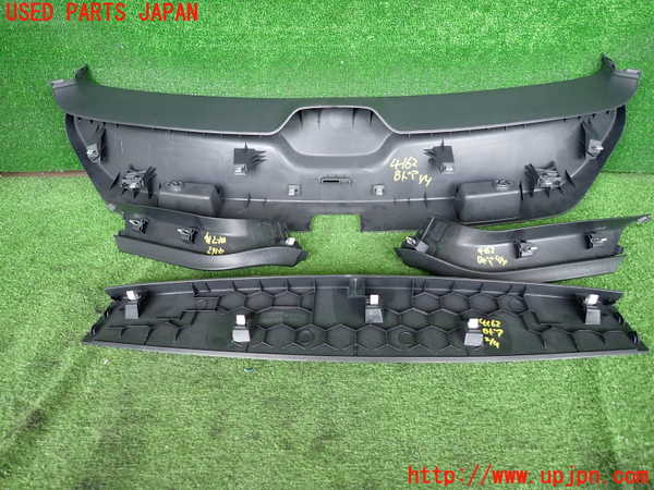 2UPJ-9241621578]VW シロッコR(13CDL)バックドア内張り 中古_4