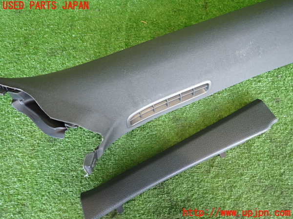 2UPJ-9241627655]VW シロッコR(13CDL)右フロントピラートリム 中古_3